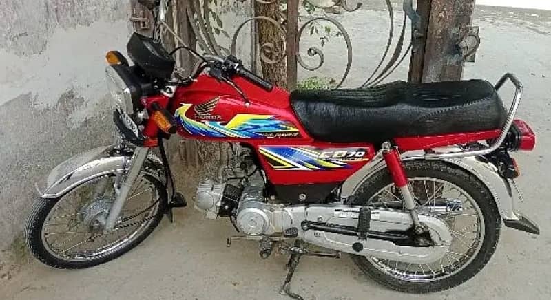 Honda CD 70 2020 model 21 ka staker  golden  namber  k sat 0