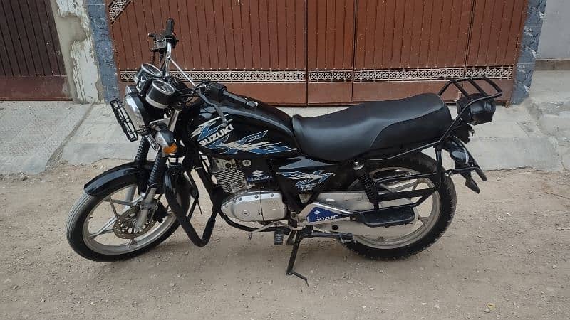 Suzuki GS SE 150 MODEL 2020 1