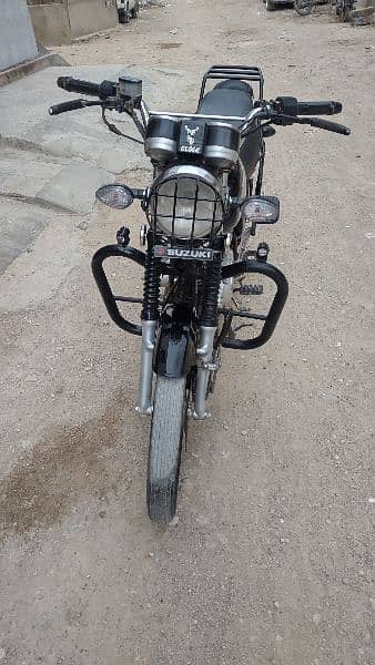 Suzuki GS SE 150 MODEL 2020 9