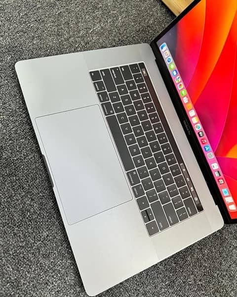 (2018)CORE I9 (32gb/500gb SSD)(4gb GPU) TOUCHBAAR (MACBOOK PRO 15.4’’) 10