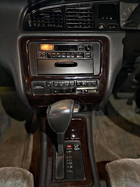 Toyota Crown 1995 10