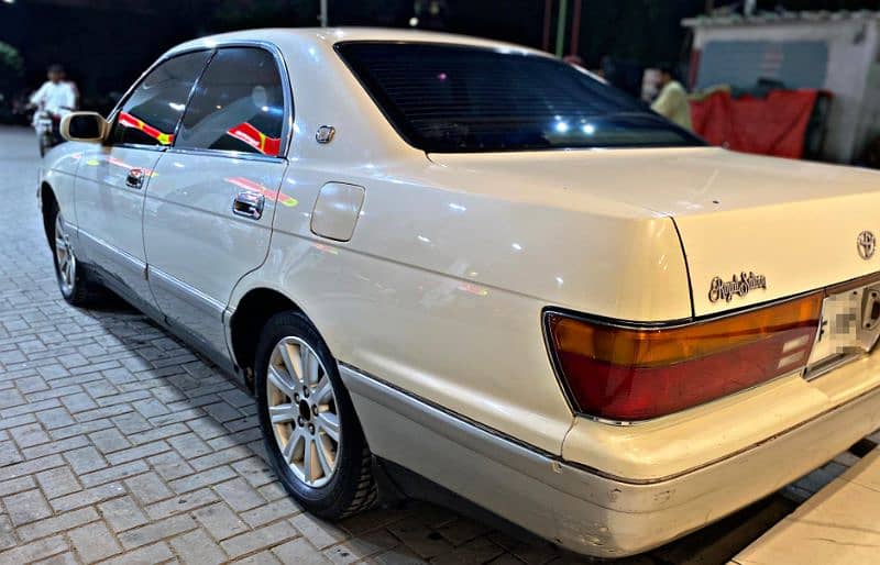 Toyota Crown 1995 16