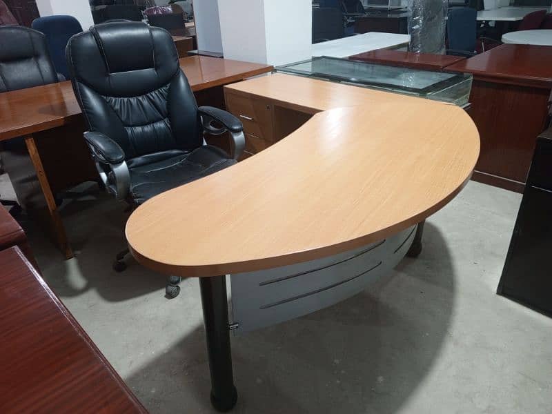 office table / executive table / workstations/ meeting table 9