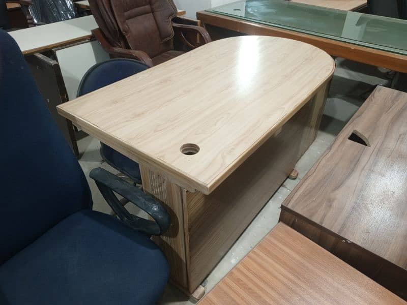 office table / executive table / workstations/ meeting table 10