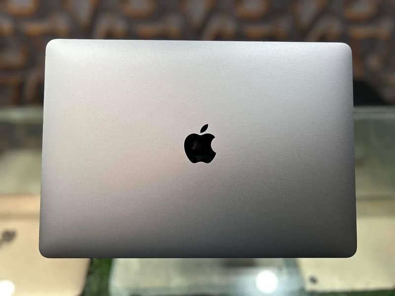 MACBOOK PRO 13.3’’ (2018) CORE I7 (16/256gb SSD)TOUCHBAAR (SPACE GRAY) 5