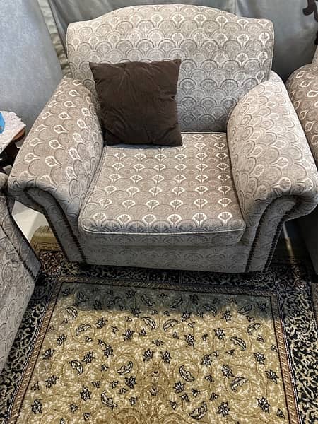 5 Seater sofa set available for sale 2