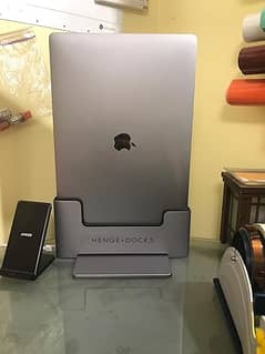 Macbook Pro 15 inch FREE with Docking Station 2018 2017 MacBook Models