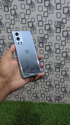 OnePlus 9pro 5G.     03101873383 0