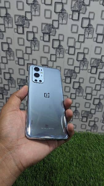 OnePlus 9pro 5G.     03101873383 2