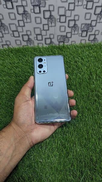 OnePlus 9pro 5G.     03101873383 18