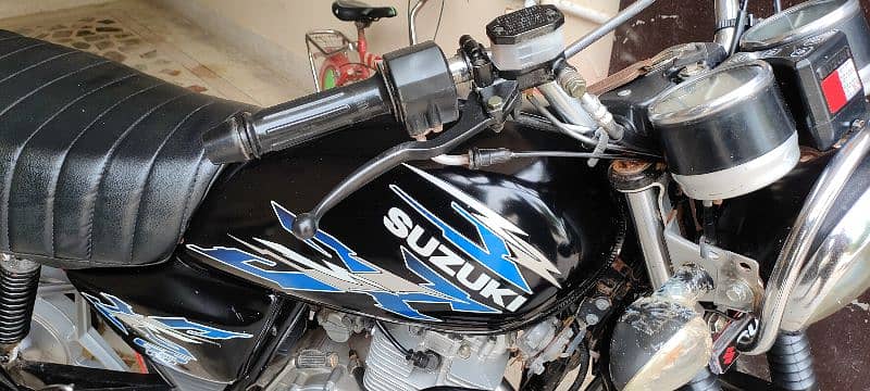 Suzuki GS 150 se very good condition 6