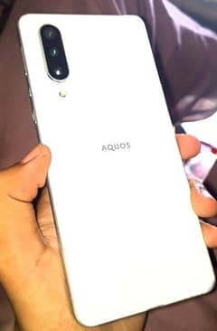 AQUOS ZERO5G PRO