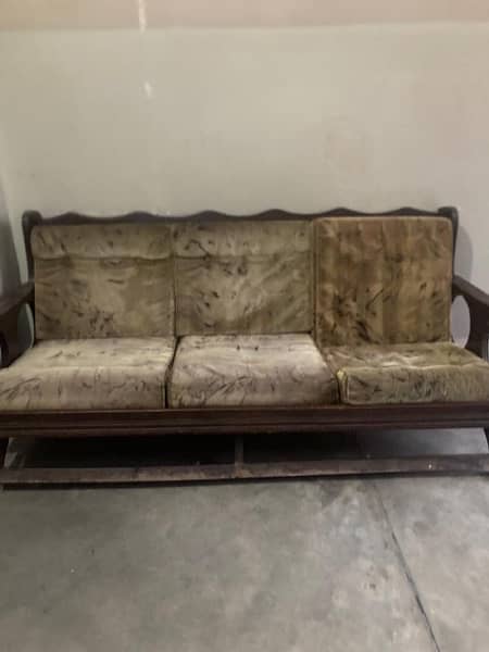 home used sofa set 2