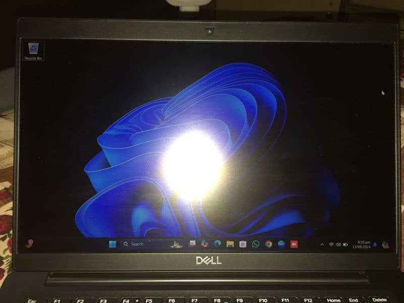 Dell i5 8gen Latitude 7390 1