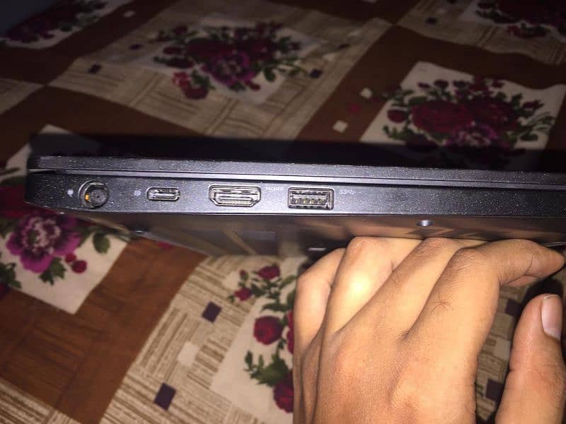 Dell i5 8gen Latitude 7390 11