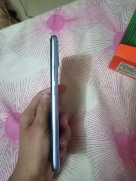 Infinix hot 10 play 4/64 Mint Condition 3