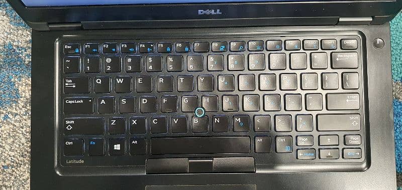 Dell Latitude E5480 i7 7gen hq 2