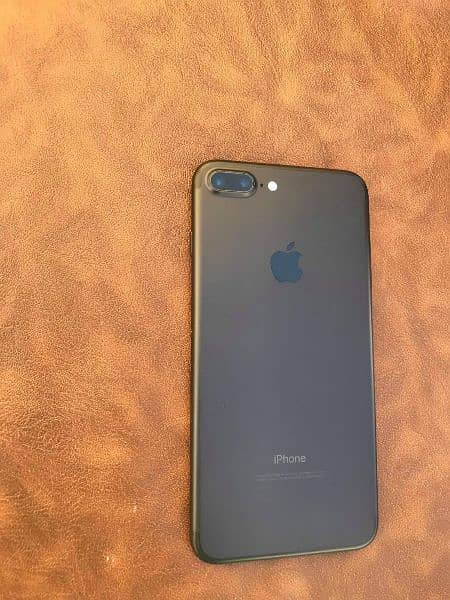 iPhone 7 Plus Mate Black Approved 128GB Complete Box 1