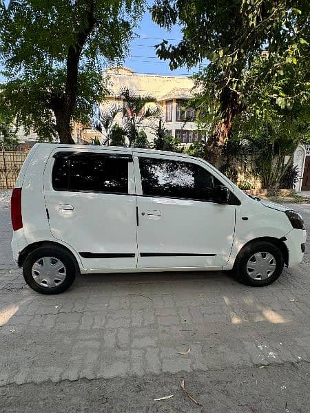 Suzuki Wagon R 2018 3