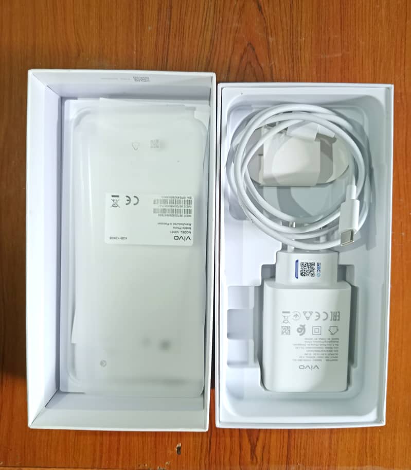 vivo Y17s completely new just two months use 5