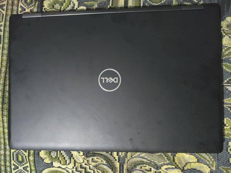 Dell latitude 5590 2