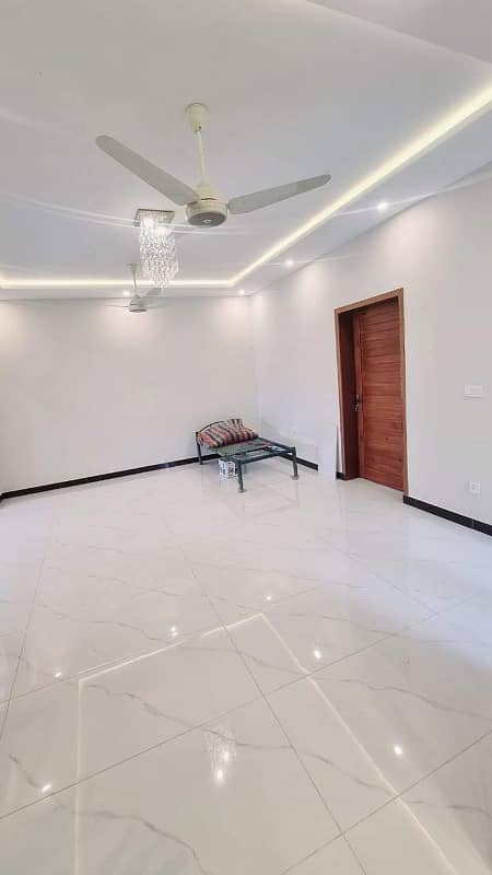 Mumtaz City 8 Marla house for sale 1