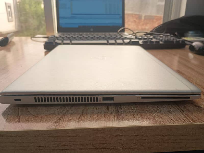 Hp Elitebook 830 g5 urgent sale 7