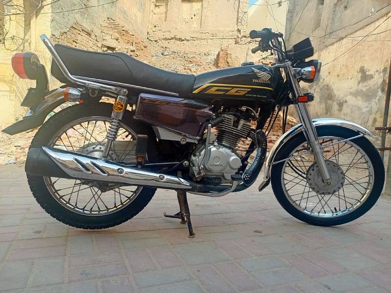 Honda 125 2022 model Total jeniuen 2