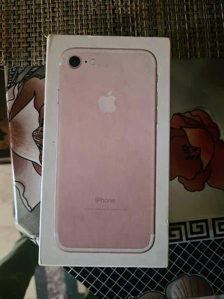 iphone 7 128gb pta approved good Condition urgent sale 0