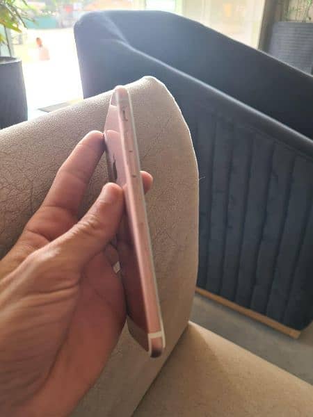 iphone 7 128gb pta approved good Condition urgent sale 3