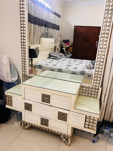 Bed set Side Tables Dressing table and more 1