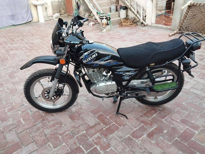 Suzuki gs 150 4