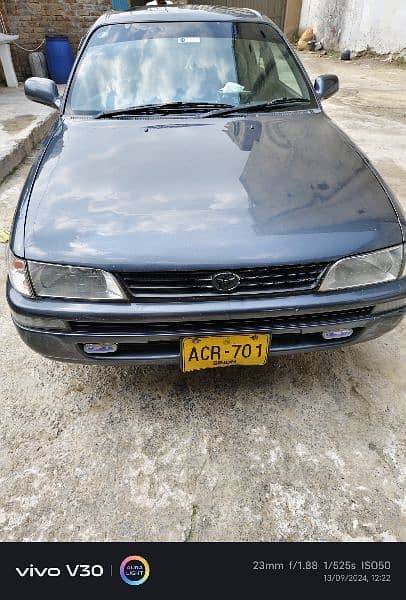 Toyota Corolla XE 2000 petrol 1500 4