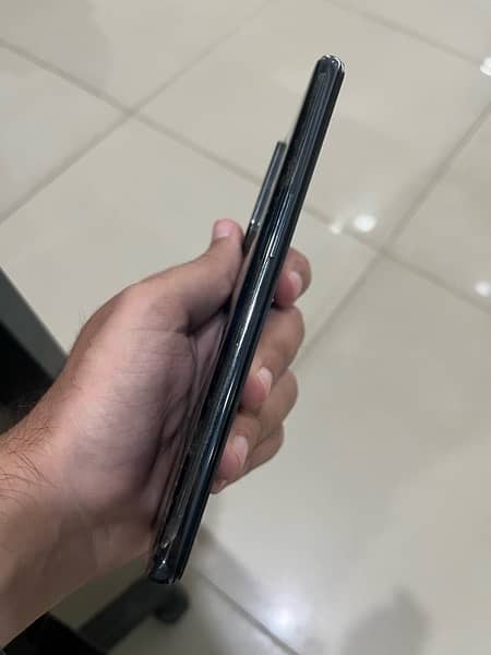 Oneplus 9 genuine condition 1