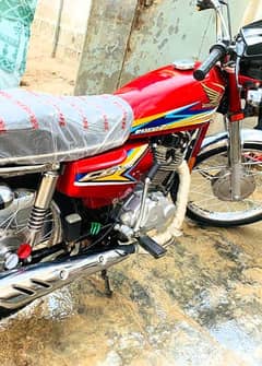 Honda CG 125 2019 model for urgent sale