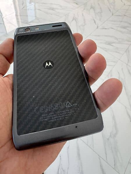 Motorola XT910 Smartphone for Sale 3