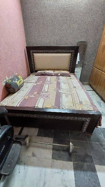 Double bed for  sale 0