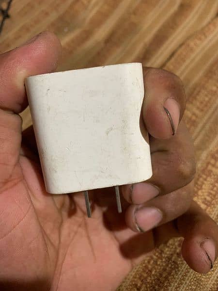 iPhone charger 20 volt 3