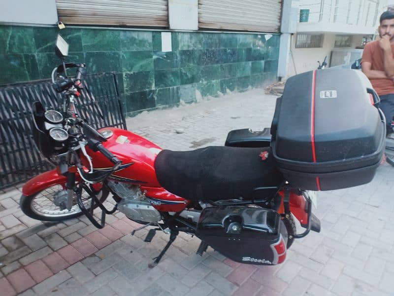 Very rarely used bike fully loaded for touring 5