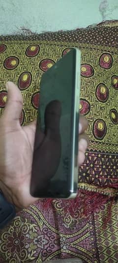 infinix hot 40i 8/128 bilkul new Hai Pori warranty parhi hai