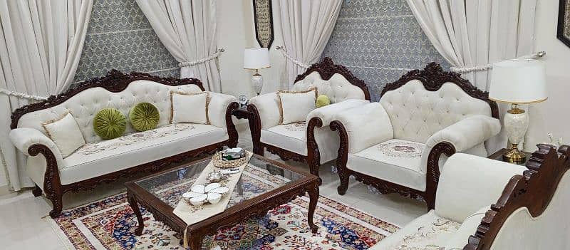 Seven seater sofa set 90% good condition Chiniote Material 100% 0