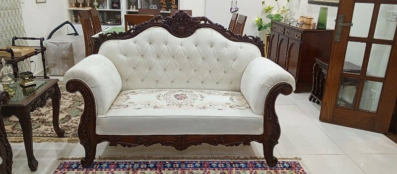 Seven seater sofa set 90% good condition Chiniote Material 100% 1