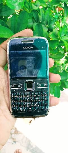 Nokia E72 25% off