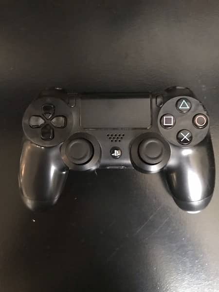 Ps4 for sale in perfect condition and exchangable with a gaming pc 3