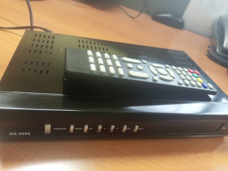 Satellite Receiver  HD Wifi supported  Gx6605S F1 F2 + Remote 0