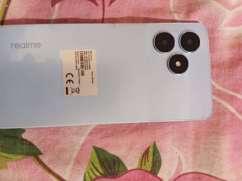 my mobile realme note 50 new mobile 20 days use i am sell need money 4