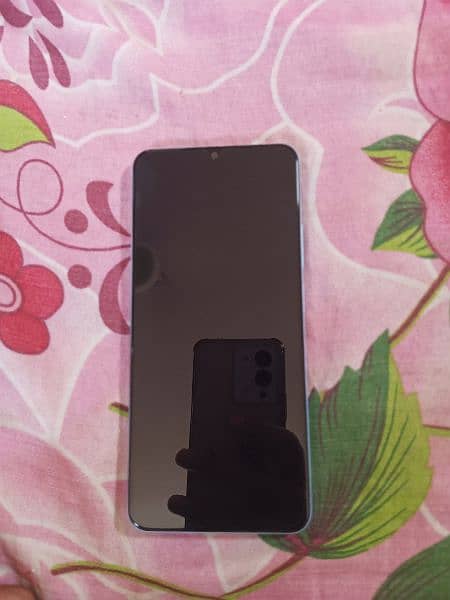 my mobile realme note 50 new mobile 20 days use i am sell need money 6