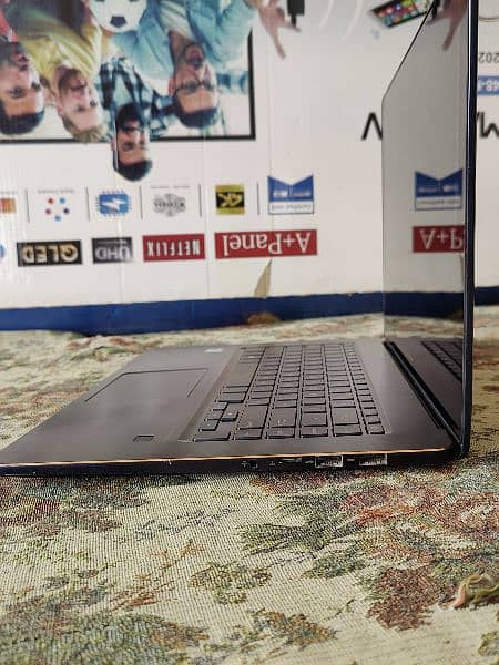 Asus Zenbook Pro i7 Gaming/ Workstation 1