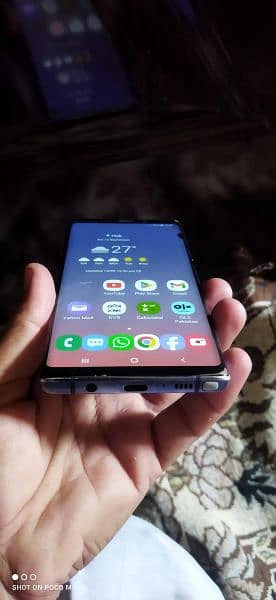 Galaxy Note 9 dual sim approved glass minor crack 1 minor dot 2