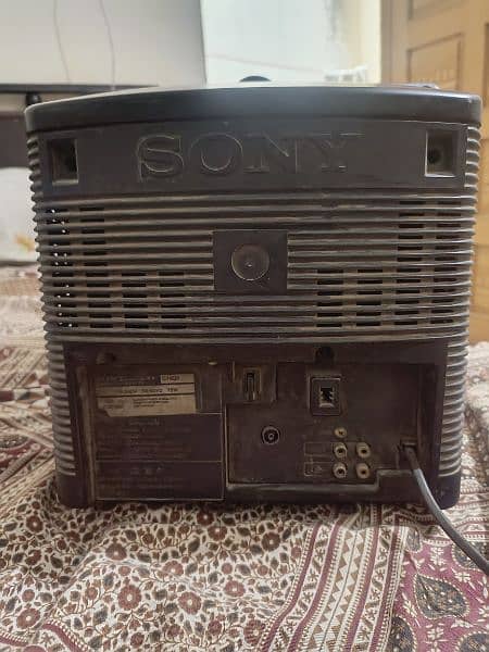 Sony Tv  ( 14 inch) 3